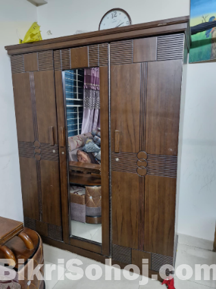 আলমারি